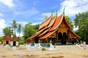 Wat-Xieng-Thong Temple - 5 Best Spots To Hit In SE Asia